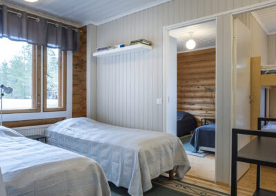 Taigalampi cabin Hikesn Trails 24 6