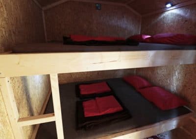 perlenfaenger.com sweden Bear watching hide 2 1